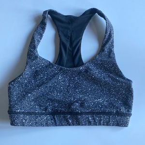 Lululemon size 4 sports bra